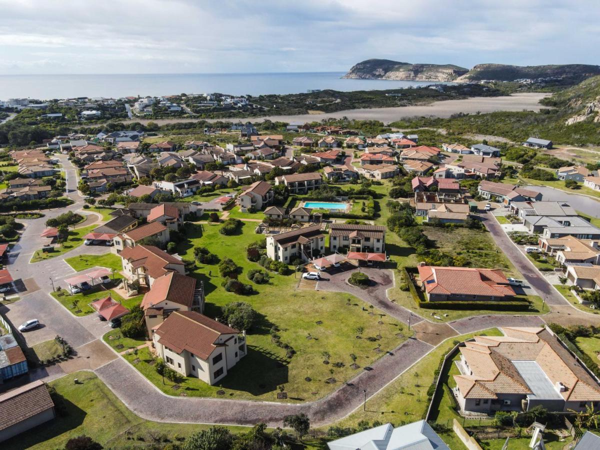 Апартаменти Six Whale Rock Gardens With Back Up Power For Load Shedding Плеттенберг-Бей Екстер'єр фото